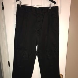 Like new Dockers 36x36 D3 Classic fit pants